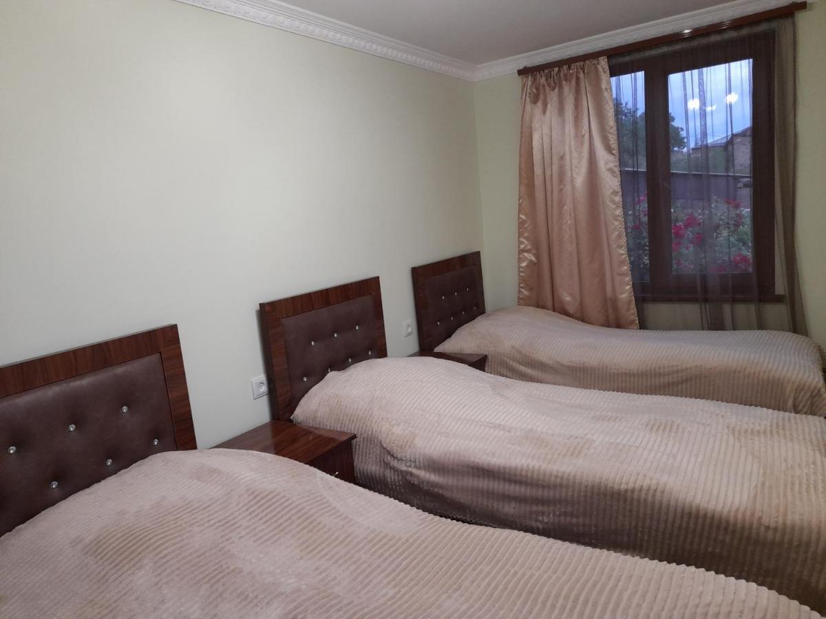 타테브 Alexmila B&B 외부 사진